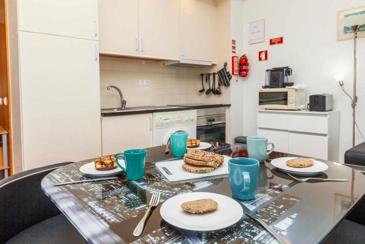 A21 - 1 Bed Apartment In Marinapark Lagos Bagian luar foto