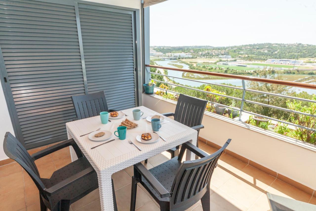 A21 - 1 Bed Apartment In Marinapark Lagos Bagian luar foto